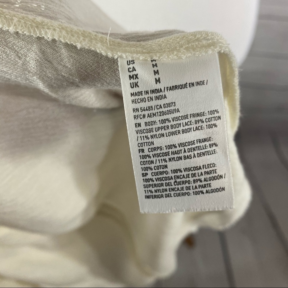 American Eagle Outfitters Bohemian throw on flare top cover Sz M - Picture 11 of 11